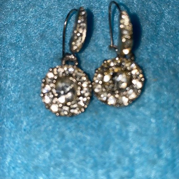 VINTAGE RHINESTONES silver tone flower cluster drop style wire pierced earrings - Picture 1 of 9